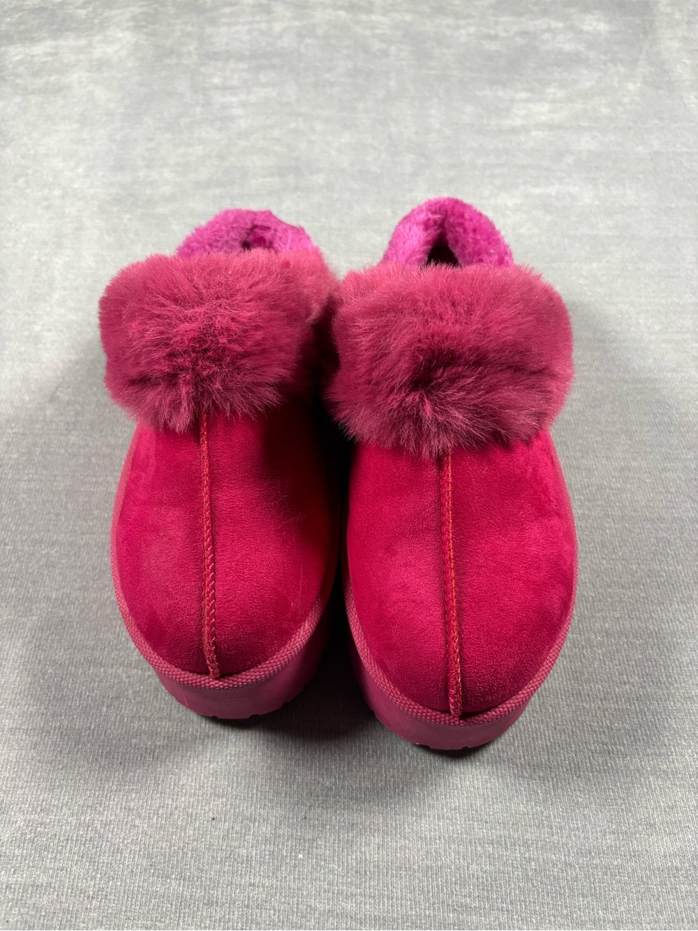 Plush Fuchsia‎ Women's Slip-On Fur Clog